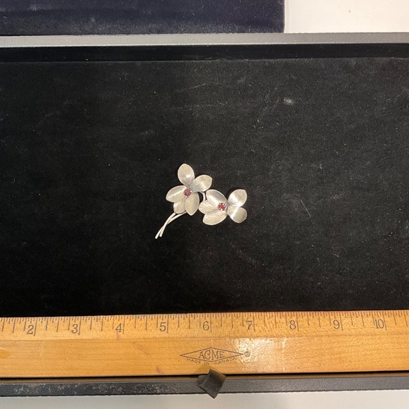 Bond Boyd Sterling Brooch - Picture 5 of 9